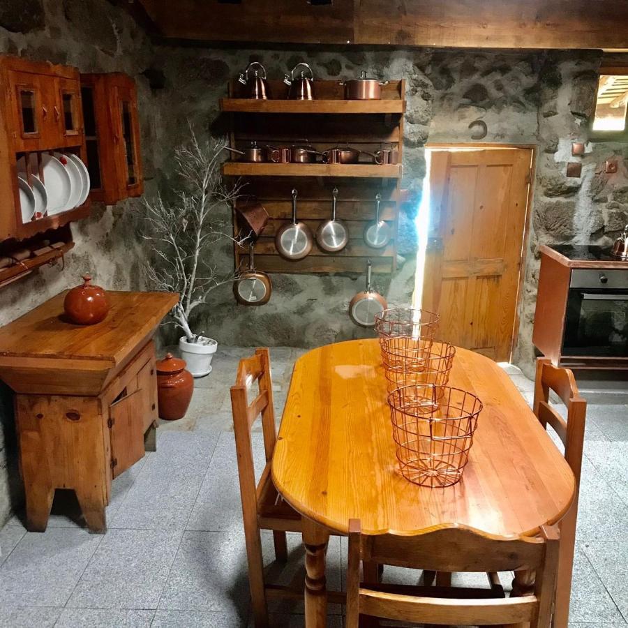 Quinta Dos Carvalhos The Wine House Farm In Center Of Lamego - Capital Of The Douro Villa Exterior foto